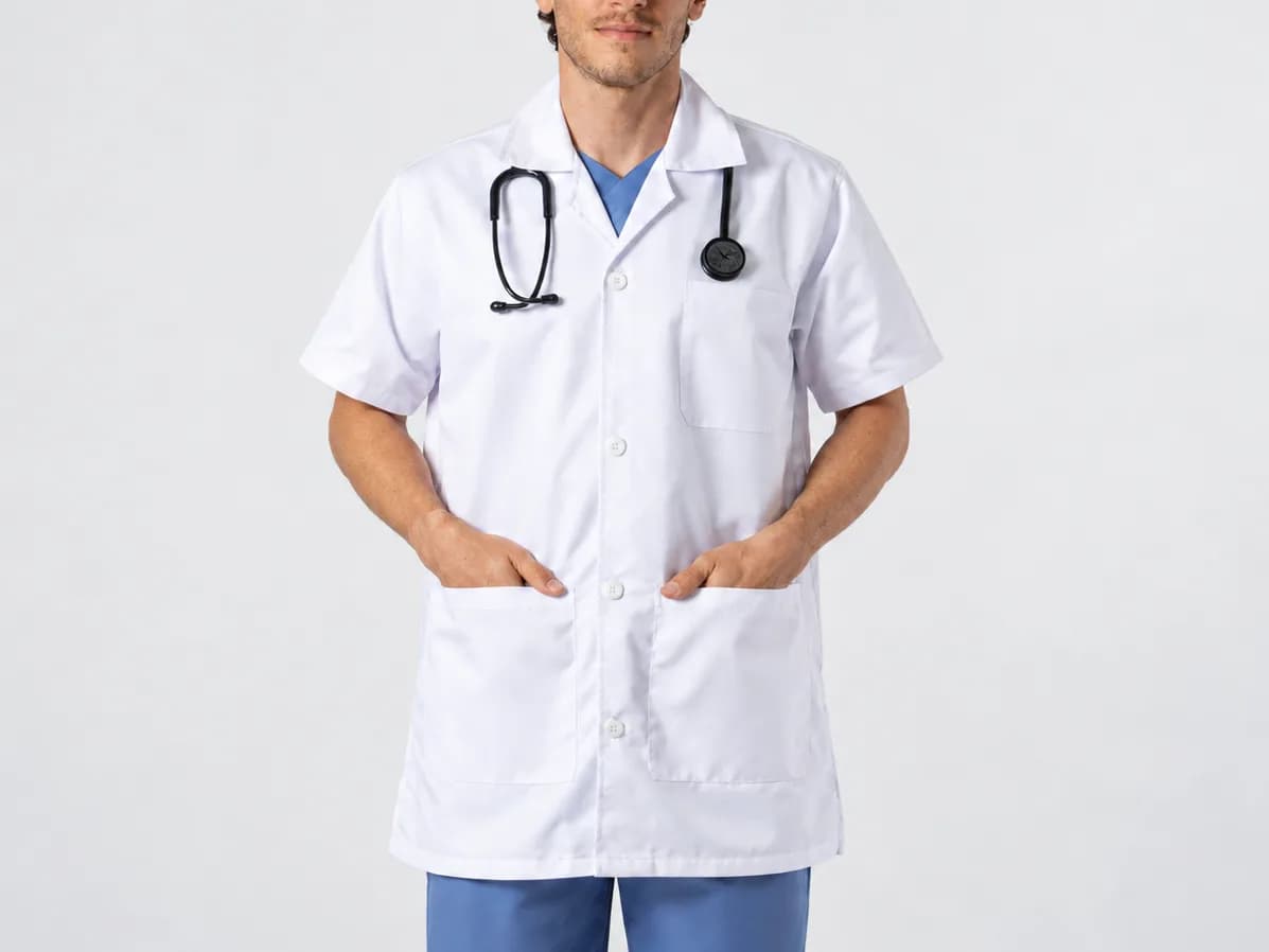 Dibujo de la bata blanca de médico de manga corta, de frente y de espalda
